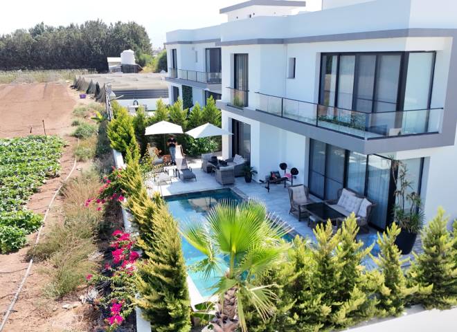 Luxury Villa for Rent 4+1 – 280 m² – 6 Months Upfront Payment